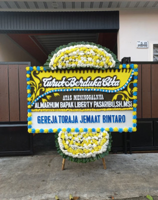 Papan Bunga Duka di Pondokaso Tengah